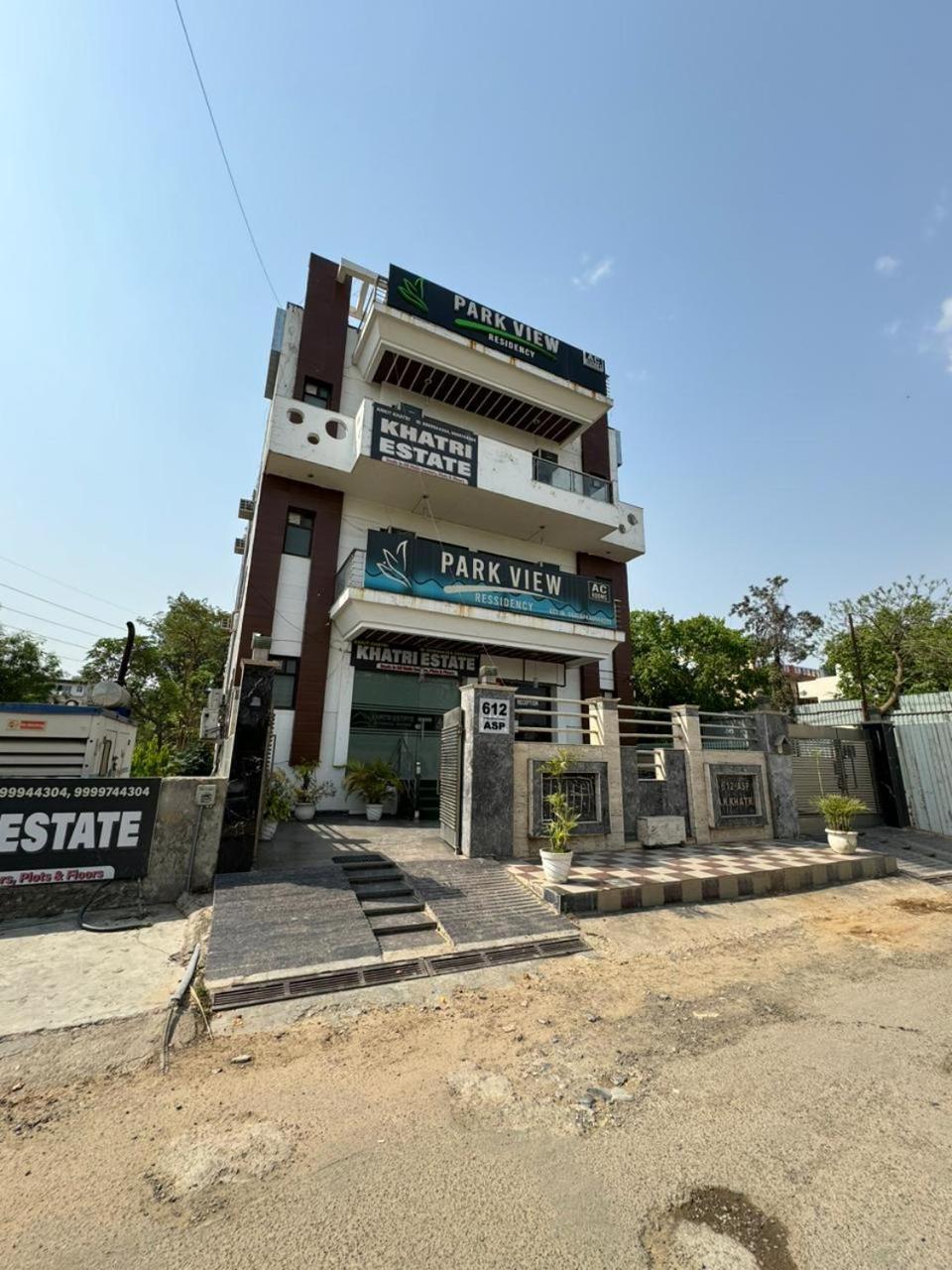 Hotel Parkview Residency Gurgaon Zewnętrze zdjęcie