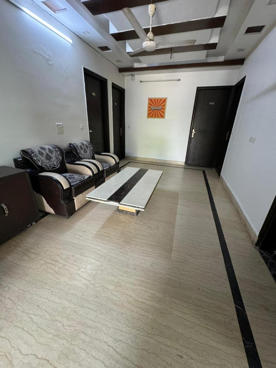 Hotel Parkview Residency Gurgaon Zewnętrze zdjęcie